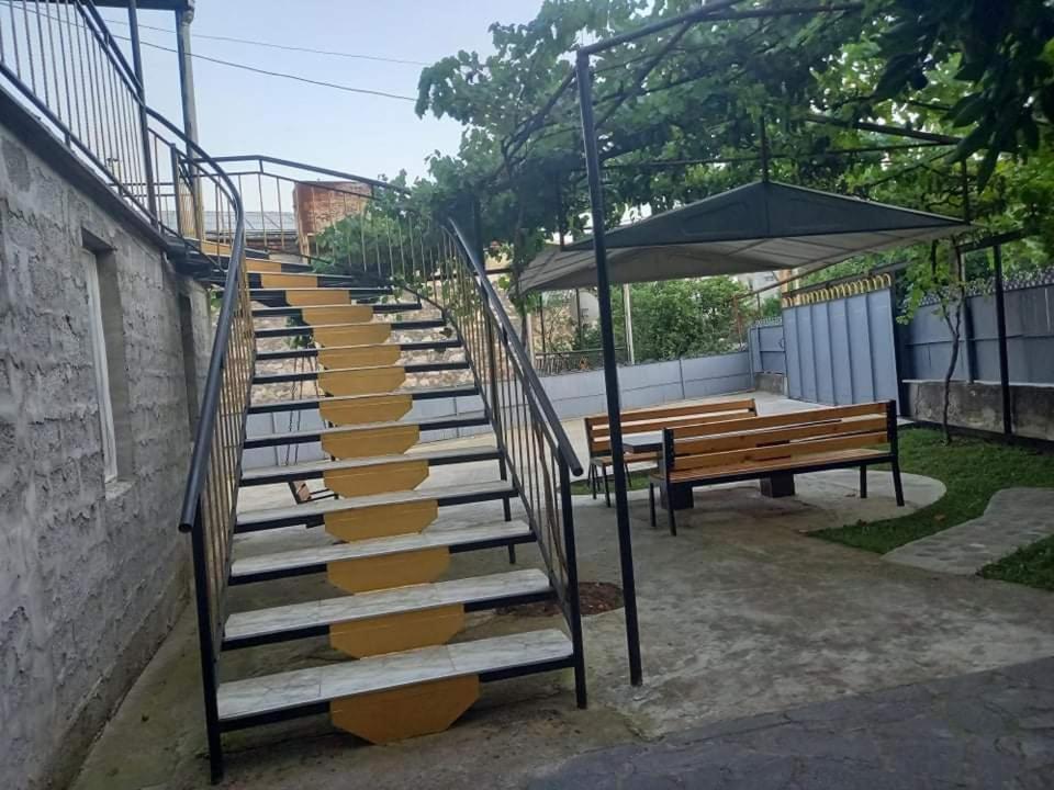 Guest House Fazisi Kutaisi Zewnętrze zdjęcie