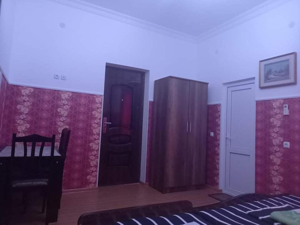 Guest House Fazisi Kutaisi Zewnętrze zdjęcie